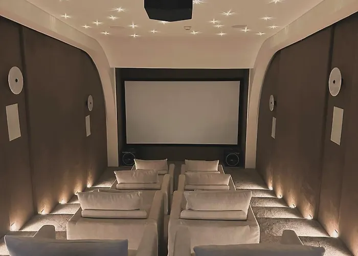 Vanian Gardens Ocean's Eleven Estepona